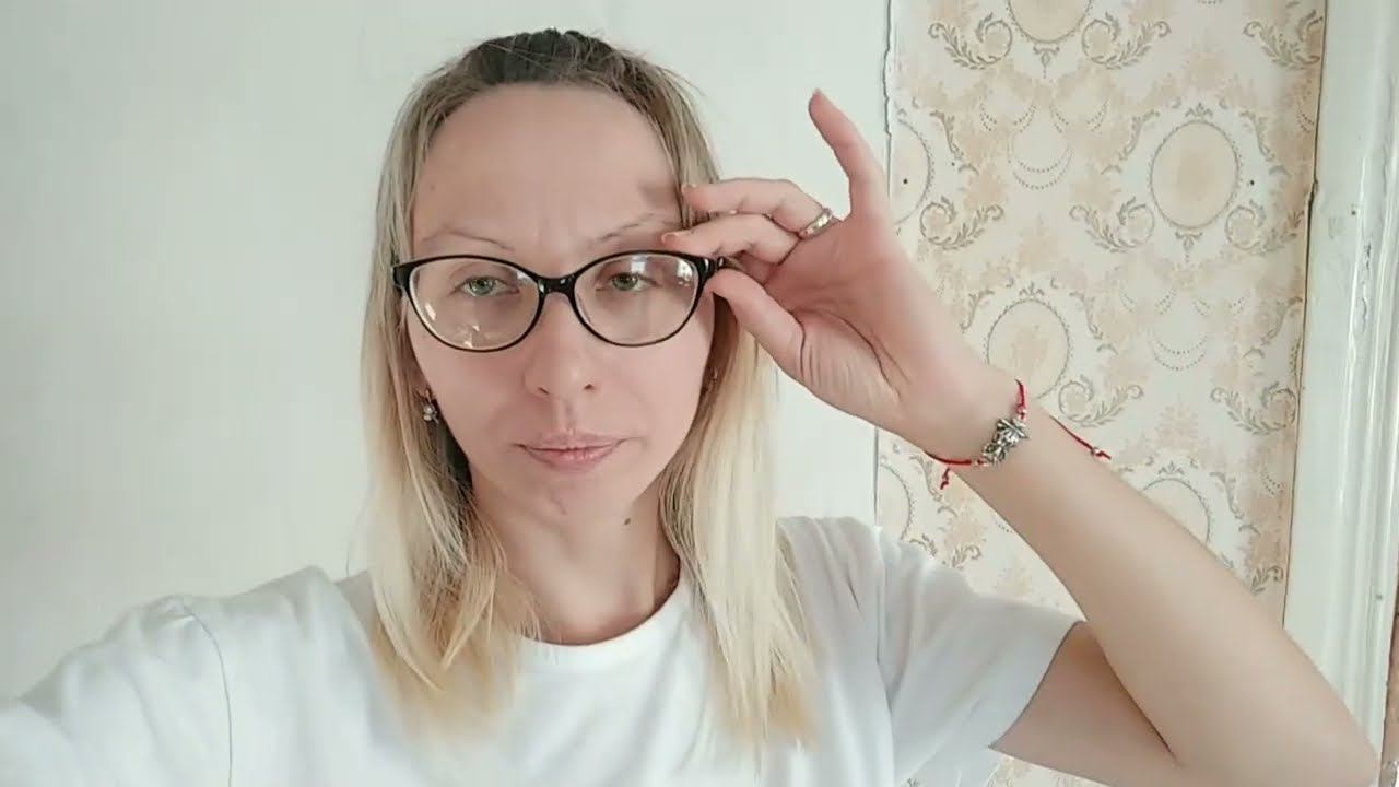 Переехала ИЗ ГОРОДА в ДЕРЕВНЮ Купила дом в деревнеОДНА В ДЕРЕВНЕЖИЗНЬ В ДЕРЕВНЕ ОЧЕНЬ ТЯЖЕЛА смотреть онлайн