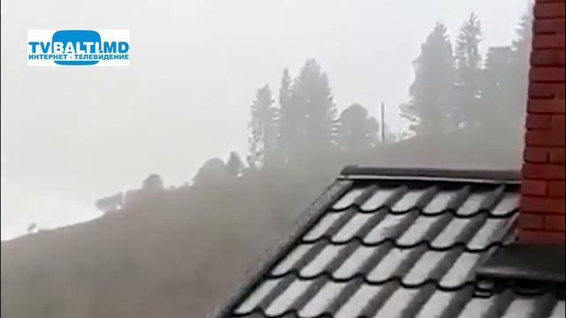 Последствия первого снегопада в Румынии 25 09 18 смотреть онлайн