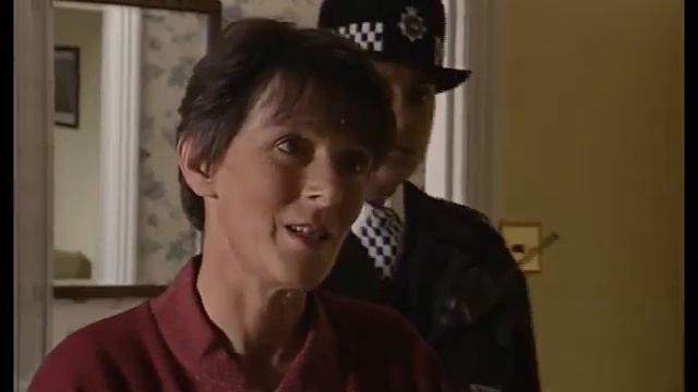 The Bill series 13, episode 73 "An Englishman's Home" смотреть онлайн