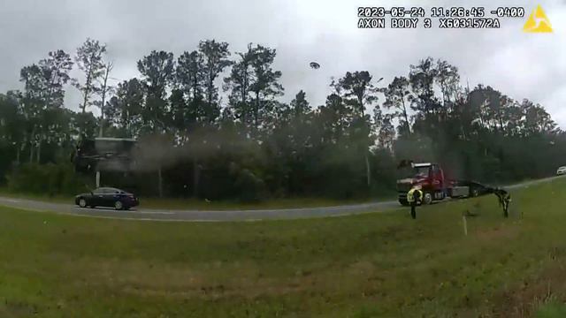 Wow! This car flies into the air on Georgia highway смотреть онлайн