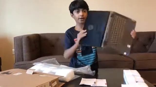 Lenovo laptop ? for back to school смотреть онлайн