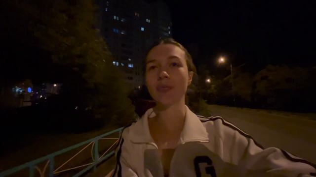 Закупились фруктами / День тюлень / Буду ли я менять свой телефон? смотреть онлайн
