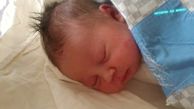 Заберите ЕГО немедленно! С младенцем на руках и криками пожилая женщина вбежала в родильное.... смотреть онлайн