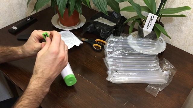 Термометр детский инфракрасный с AliExpress. Обзор. Распаковка смотреть онлайн