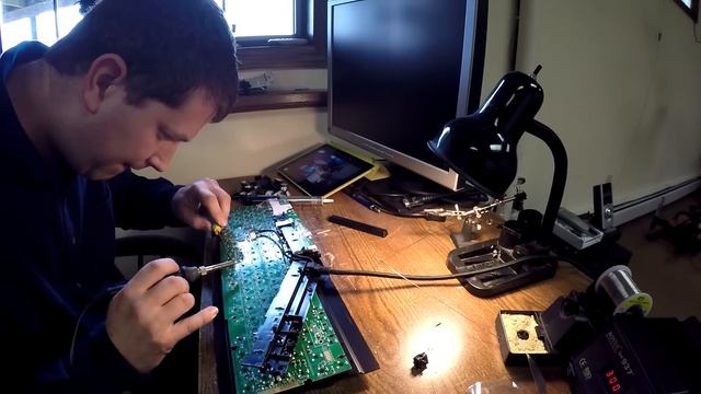 Corsair Vengeance K70 Key Switch Replacement - Mechanical Keyboard Repair смотреть онлайн