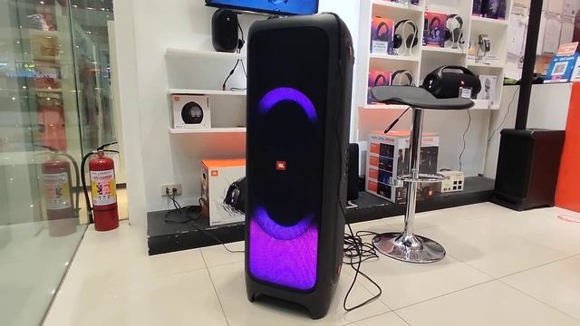 JBL PartyBox 1000 Bass Test