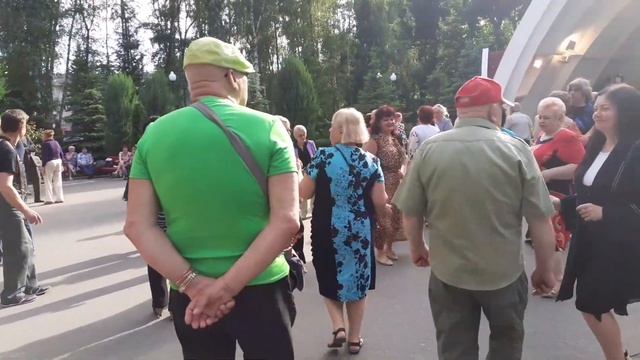 ТАК УСТРОЕНЫ МУЖЧИНЫ!??/ТАНЦЫ В ПАРКЕ ГОРЬКОГО ХАРЬКОВ 2021 смотреть онлайн