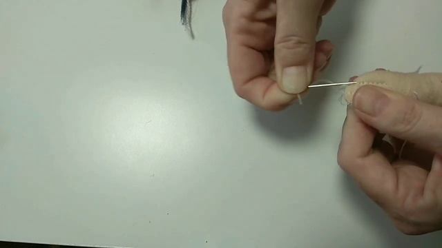 ПРОВОЛОКА,ХОЛЛОФАЙБЕР И ТКАНЮШКА.РУЧКИ,НОЖКИ,ТЕЛЬЦЕ. смотреть онлайн