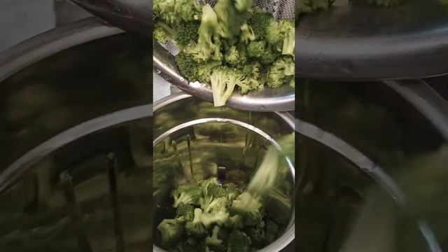 #brocolli Soups In 5 Mins Make At Home.