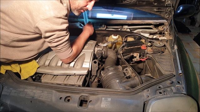 #Tutorial 09: How to stop water getting inside your car, All problems Clio B MK2 DIY foggy wet смотреть онлайн