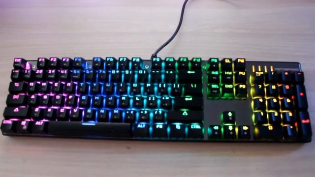 САМАЯ ДЕШЁВАЯ МЕХАНИЧЕСКАЯ КЛАВИАТУРА С RGB ПОДСВЕТКОЙ! смотреть онлайн