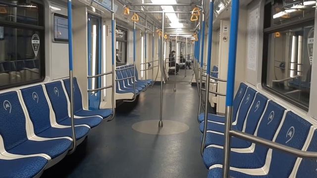 Поездка в метро от Киевской до Смоленской ФЛ смотреть онлайн