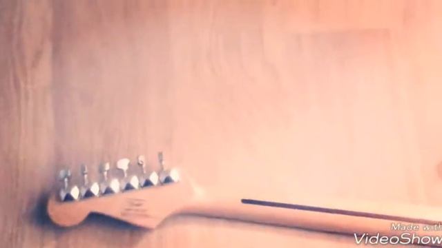 Squier Stratocaster VS Samick Stratocaster - Part 1 (overview) смотреть онлайн