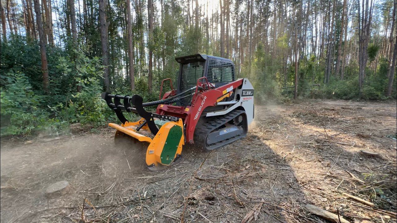 Лесной мульчер на мини-погрузчике | Forestry mulcher on a skid-steer смотреть онлайн