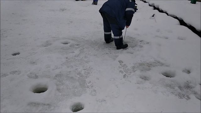 Ветер рыбалке не помеха!!! Клевое Место д.Савельево. смотреть онлайн