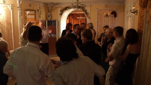 Юбилей папы. Танцы смотреть онлайн