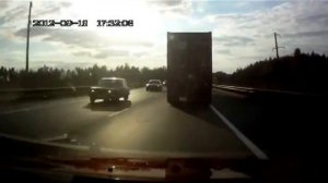 Водитель чудом спасся, вылетев через лобовое стекло