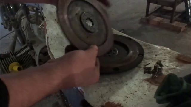 Тюнинг мотоцикла УРАЛ#Эпизод№48#. Сборка двигателя на самый необычный мотоцикл подходит к финишу. смотреть онлайн