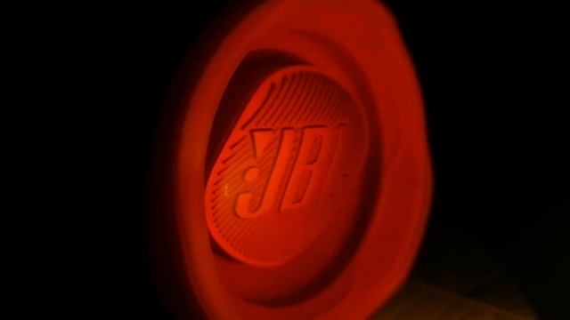 JBL CHARGE 4 GG BOTTOMS OUT ON SKECHERS смотреть онлайн