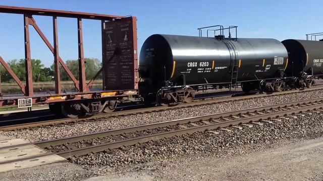 BNSF heading west in Ashland, Ne 5.2.16 смотреть онлайн