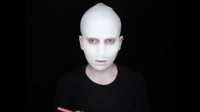 Voldemort Makeup Tutorial | Grin and Dagger смотреть онлайн