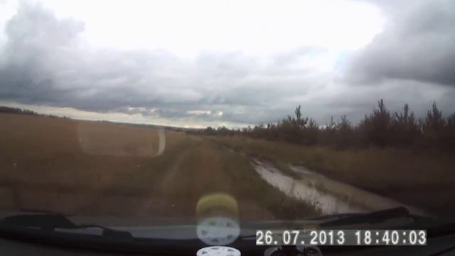 На Рено Симбол по грязи1 смотреть онлайн