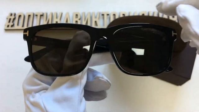 Очки солнцезащитные 775 01H Tom Ford с футляром смотреть онлайн