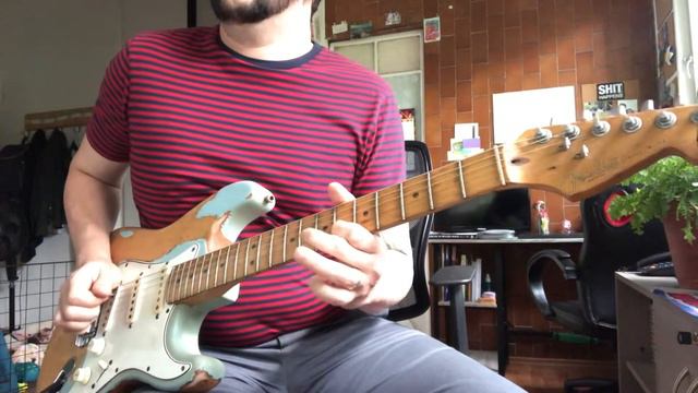 Red House Improv on my relic strat смотреть онлайн