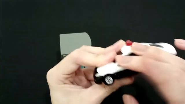 Unboxing McDonald's Happy Meal X Tomica | Police Station & Toyota Crown Patrol Car | Week 2 смотреть онлайн