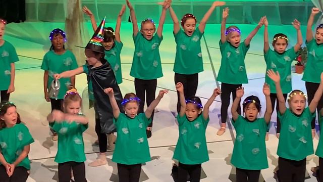 Year 3 & 4 Production - The Snow Queen - The Magical Garden смотреть онлайн
