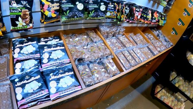 Melba's Chocolates Factory Tour | Woodside SA смотреть онлайн