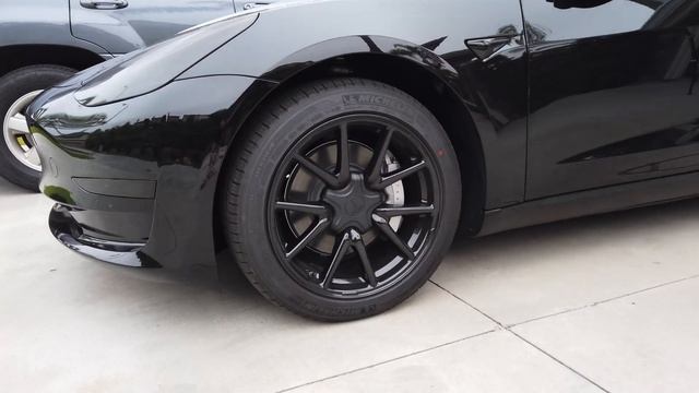Tesla Model 3: Top 5 Cosmetic Mods *all you need* смотреть онлайн