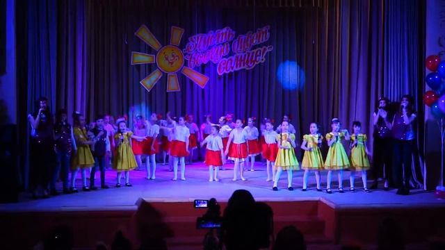 Мы зажигаем звёзды смотреть онлайн