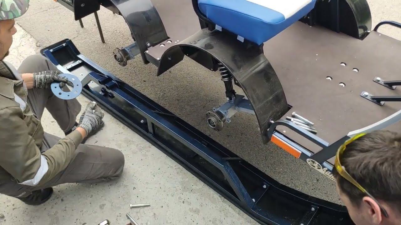 Квадро-прицеп "ВАНЁК-400" на лыжах. смотреть онлайн