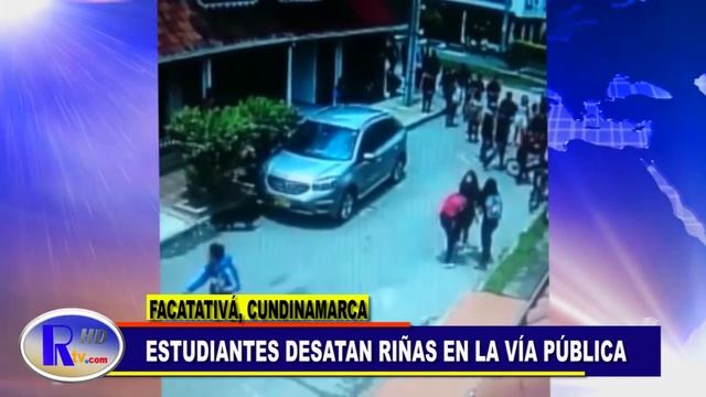 RIÑAS DE ESTUDIANTES EN CALLES DE FACATATIVÁ смотреть онлайн