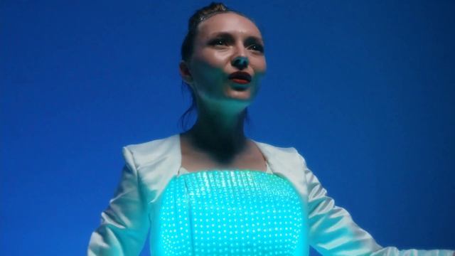 Уникальное в мире LED-платье "MultiDress" смотреть онлайн