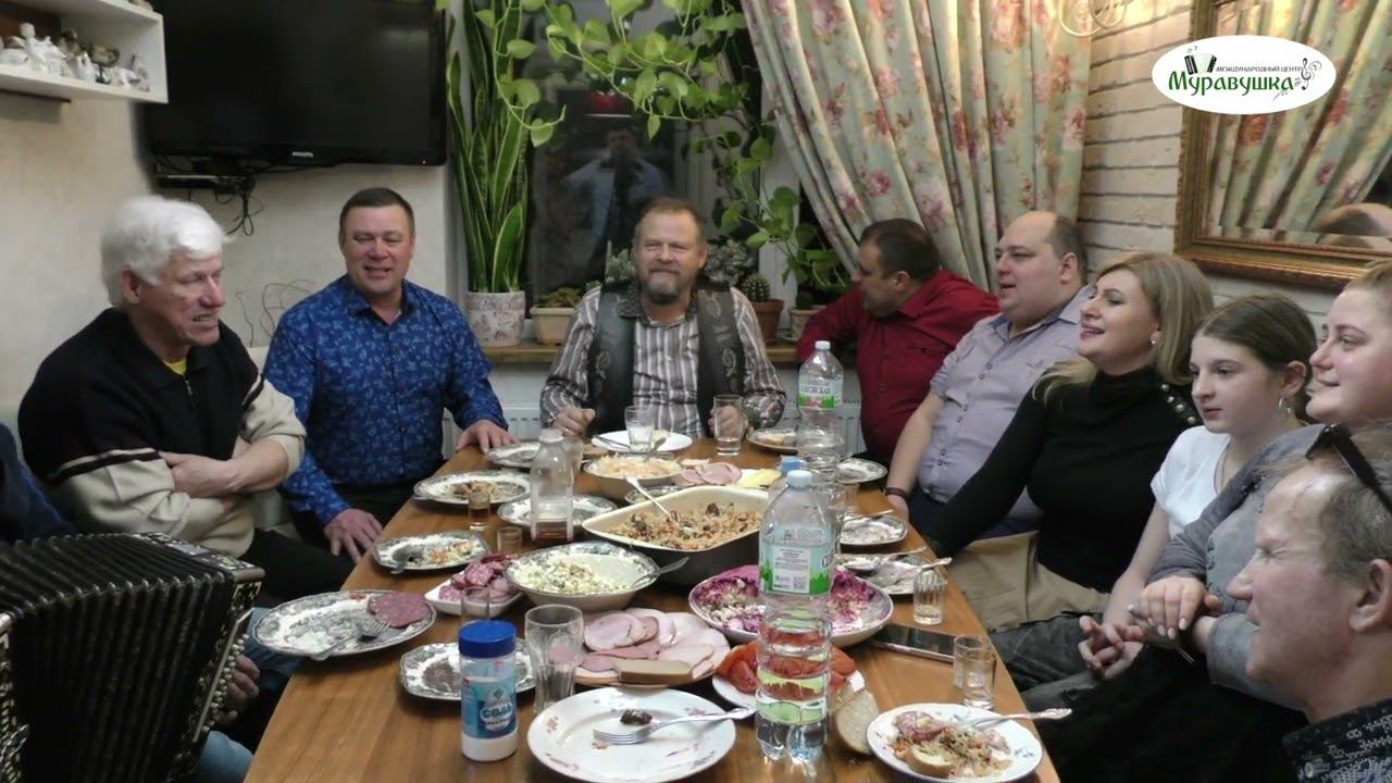 РАСЦВЕЛА ПОД ОКОШКОМ БЕЛОСНЕЖНАЯ ВИШНЯ! ПОЁМ НА КУХНЕ ДУШЕВНЫЕ ПЕСНИ ВСЕЙ СТРАНОЙ! КУХНЯ ТАЛАНТОВ! смотреть онлайн