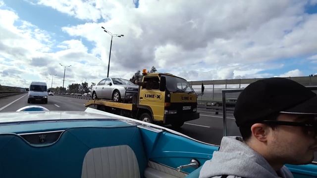 Вне времени. Как завести с толкача Ford Fairlane 1958?