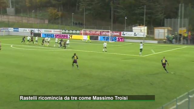 Rastelli ricomincia da tre come Troisi смотреть онлайн