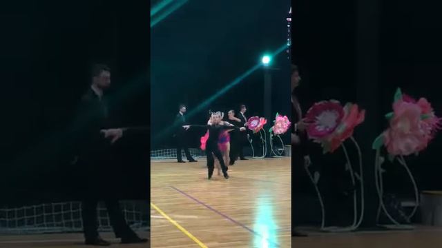 Самба финал Юниоры 1 С класс. Полицинский-Романовская смотреть онлайн