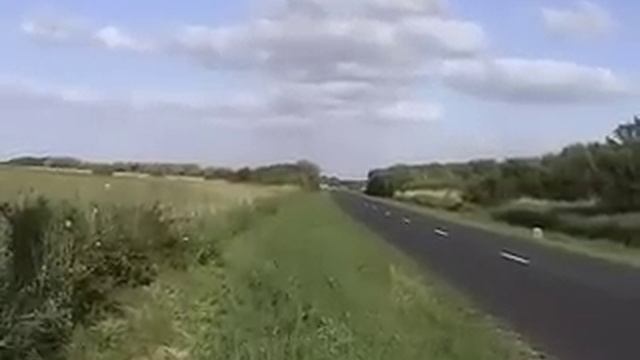 Honda X11 & Hornet 900 Fly by in France смотреть онлайн