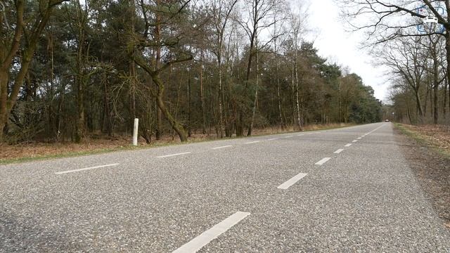 Mercedes C63 AMG Coupe vs Chevrolet Camaro SS | ACCELERATION TOP SPEED & SOUND by AutoTopNL смотреть онлайн