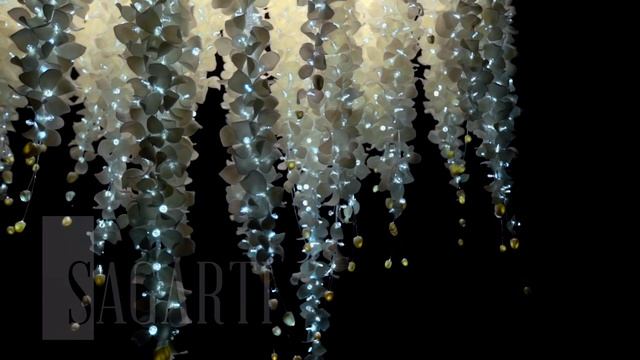 Новая коллекция Ammi Sagarti. Модель, собранная из 3000 цветов!