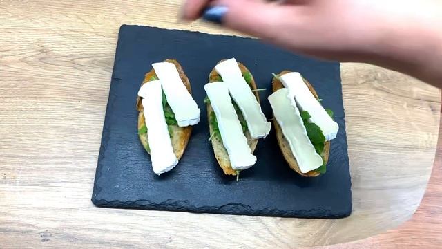 БРУСКЕТТА С ХАМОНОМ/ BRUSCHETTA WITH JAMON