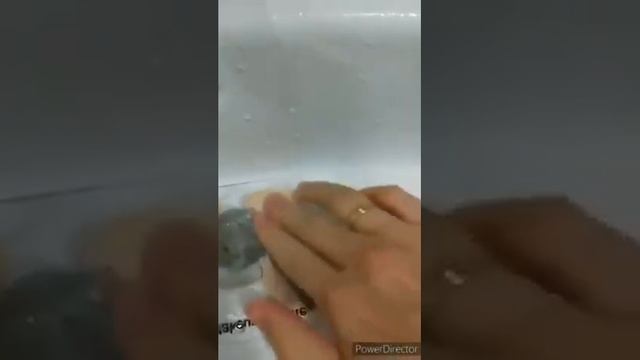 На данном примере Вы можете увидеть, как же все таки Важно делать очищение кожи лица. смотреть онлайн