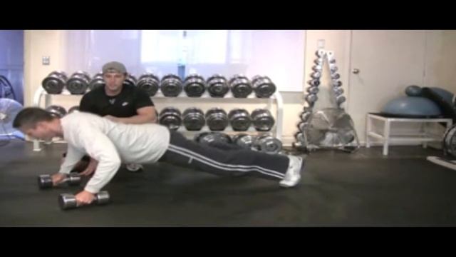 Отжимания с тягой гантелей (Push-ups with Dumbbell Rows) смотреть онлайн