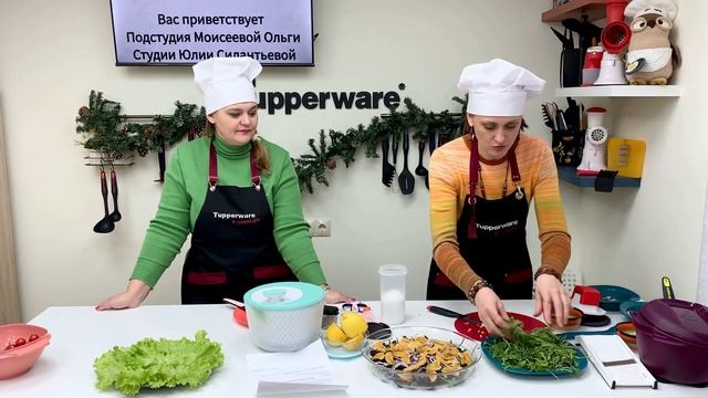 Салат из свеклы с мандаринами / Beetroot Salad With Tangerines