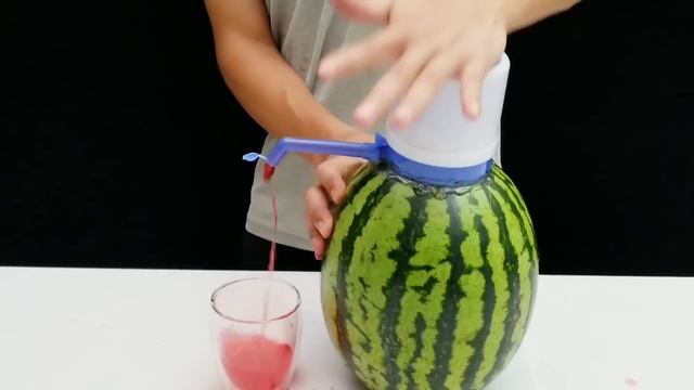 Amazing Watermelon Party Tricks Experiment at home смотреть онлайн