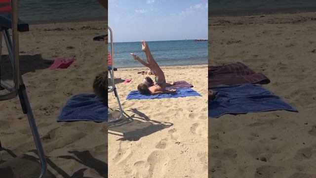 Kristina & Alexandra Shmidt смотреть онлайн