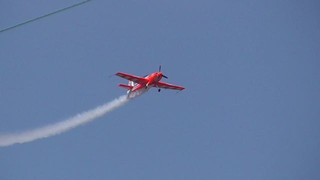 Светлана Капанина Высший пилотаж в небе Ярославля.mp4 смотреть онлайн